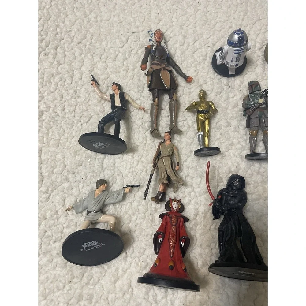 Lot Of 18 Disney Star Wars Figures Statues Cake Topper Base 4